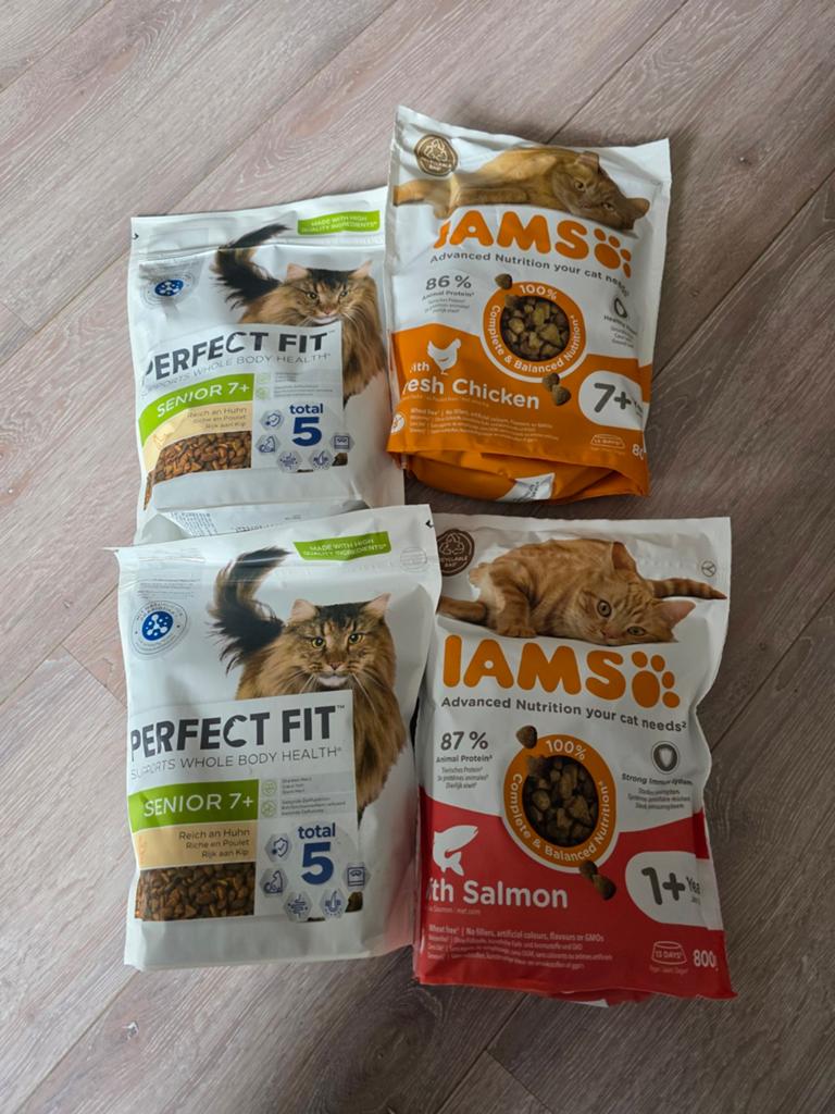 4 zakken Kattenvoer, Dieren en Toebehoren, Dierenvoeding, Ophalen of Verzenden, Kat