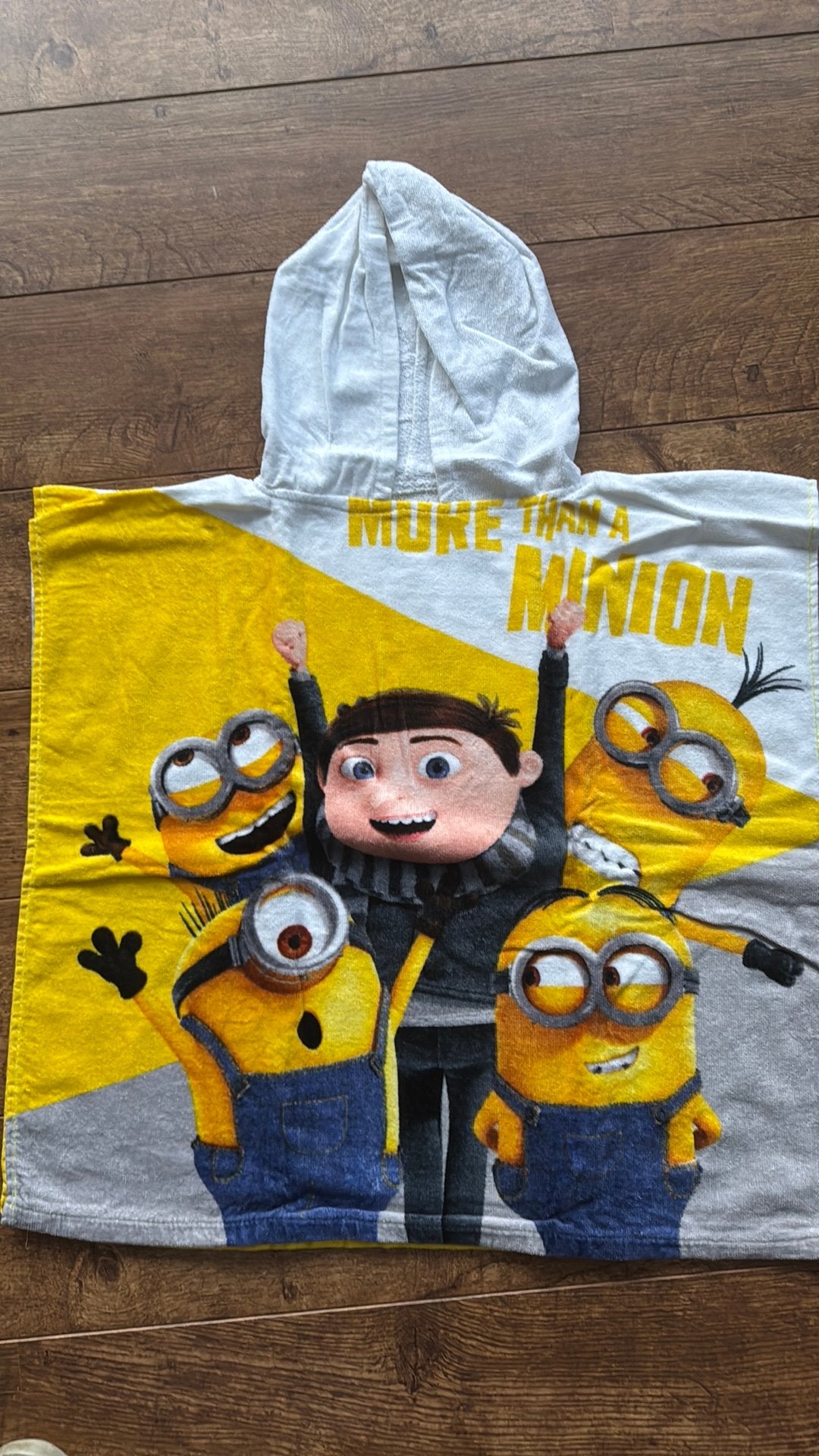 Nieuwe Minions handdoek poncho, Jongen of Meisje, One size, Ophalen of Verzenden, Zo goed als nieuw