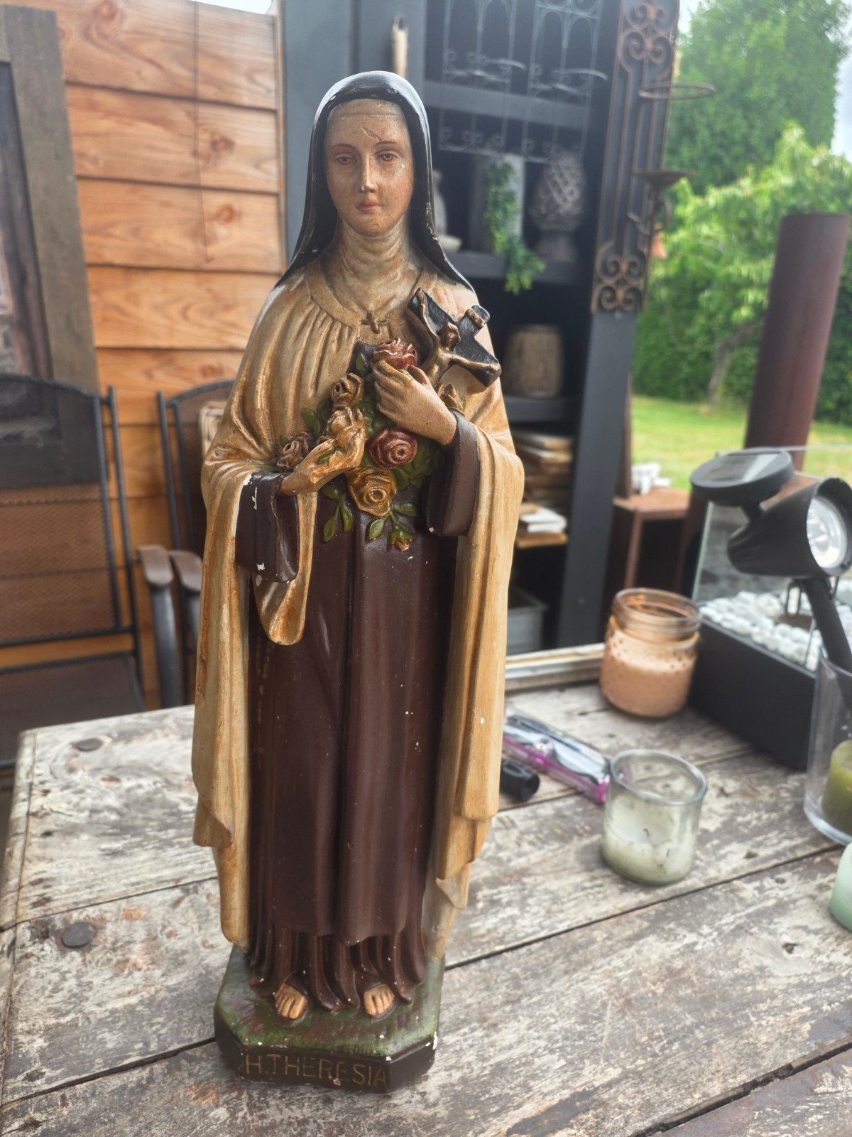 Religieus Theresia beeld, Ophalen