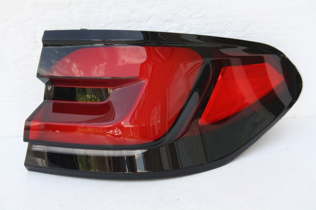 Achterlicht BMW G31 LCI 6321 849382608 rechts Nieuwstaat !, Ophalen of Verzenden