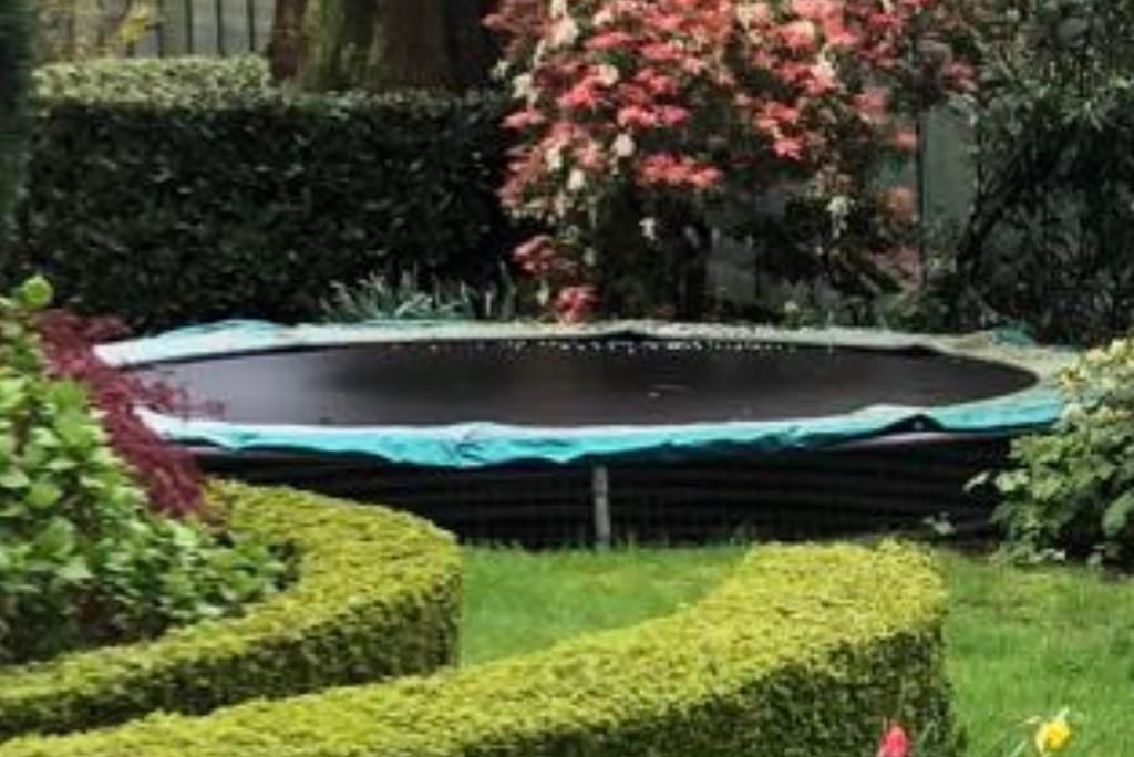Trampoline 420 doorsnee zonder rand, Ophalen, Gebruikt
