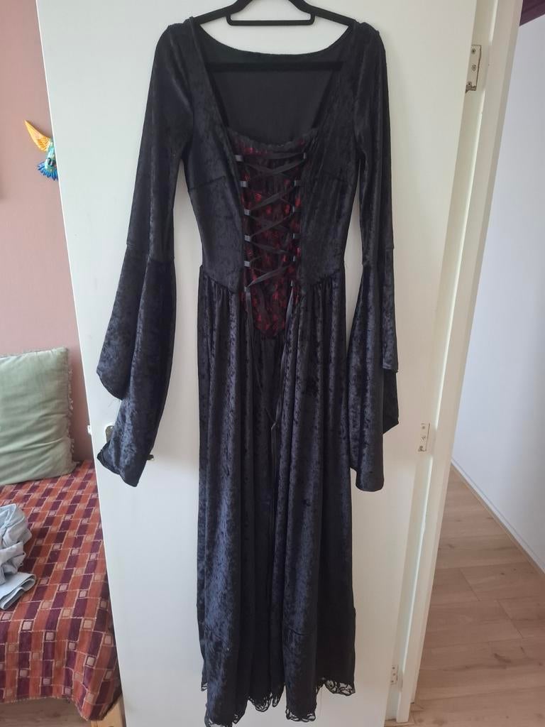 Prachtige gothic jurk, Ophalen of Verzenden, Zo goed als nieuw, Zwart, Overige typen