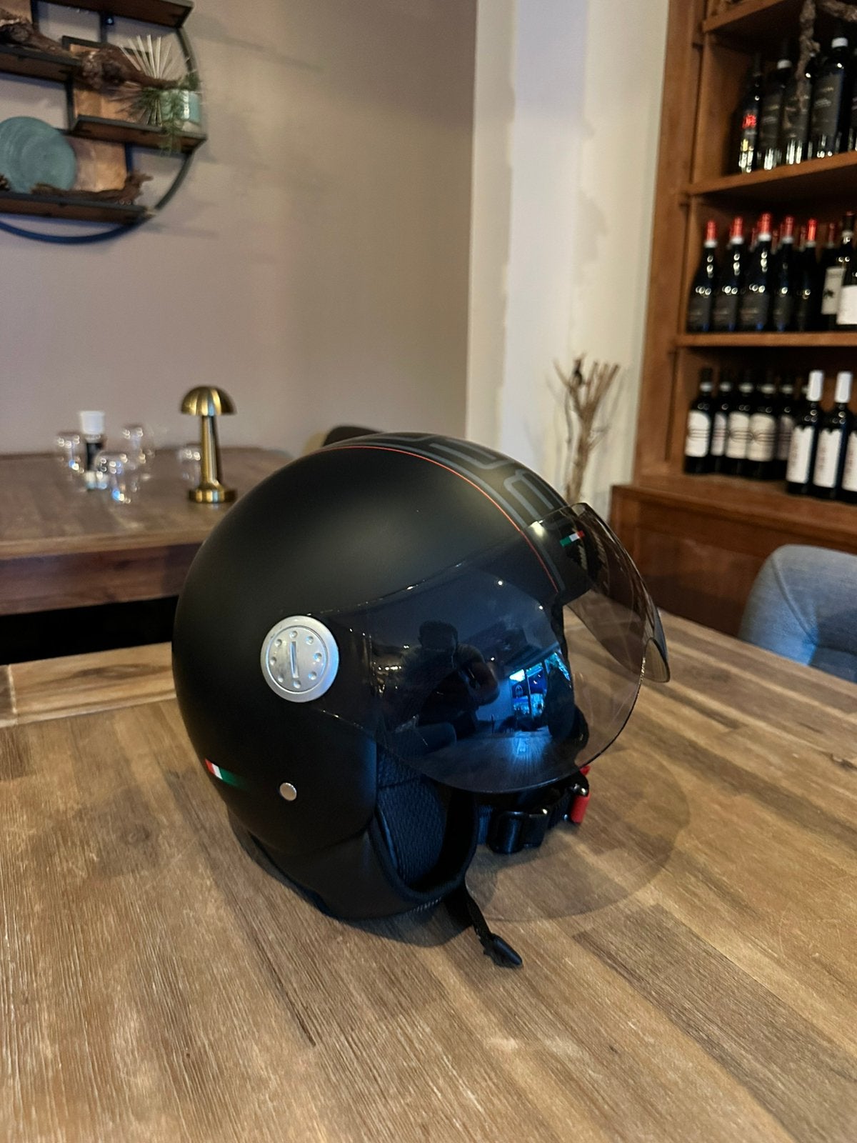 Beon helm maat m matzwart in zeer goede staat, Fietsen en Brommers, Brommerhelmen, Ophalen of Verzenden, Zo goed als nieuw