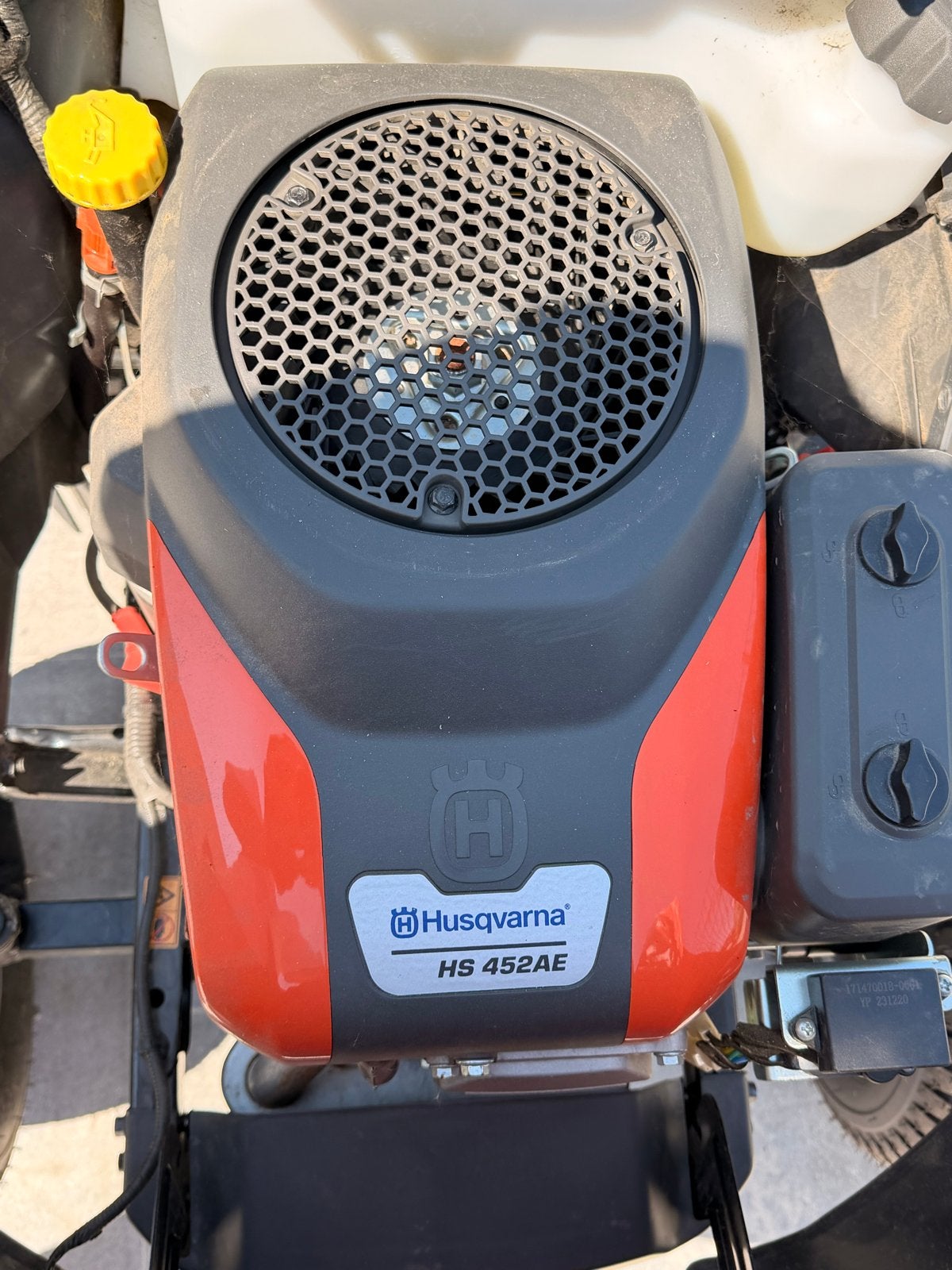 Husqvarna TC 114 Zitmaaier - Zo goed als nieuw, Tuin en Terras, Grasmaaiers, Ophalen, Cirkelmaaier, Zo goed als nieuw, Opvangbak