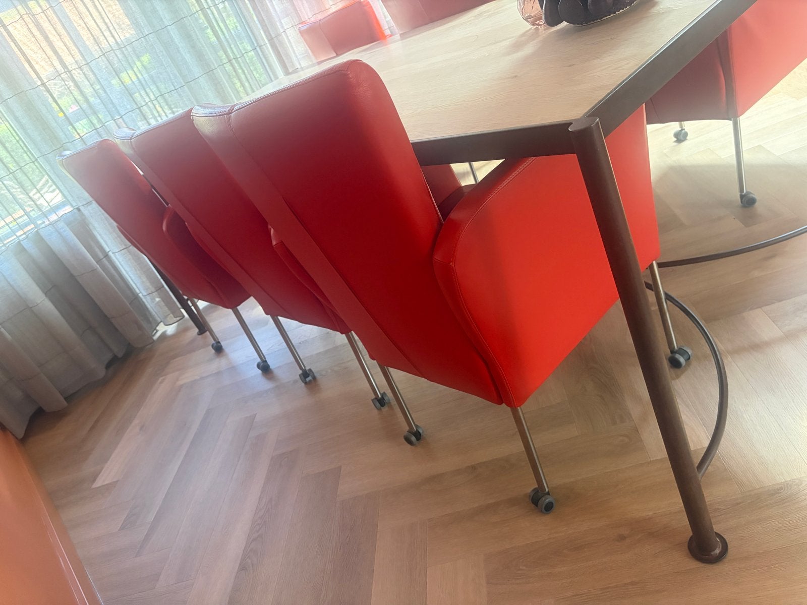 Leren eetkamerstoelen met verstelbare rugleuning, Huis en Inrichting, Stoelen, Ophalen of Verzenden, Gebruikt, Overige kleuren