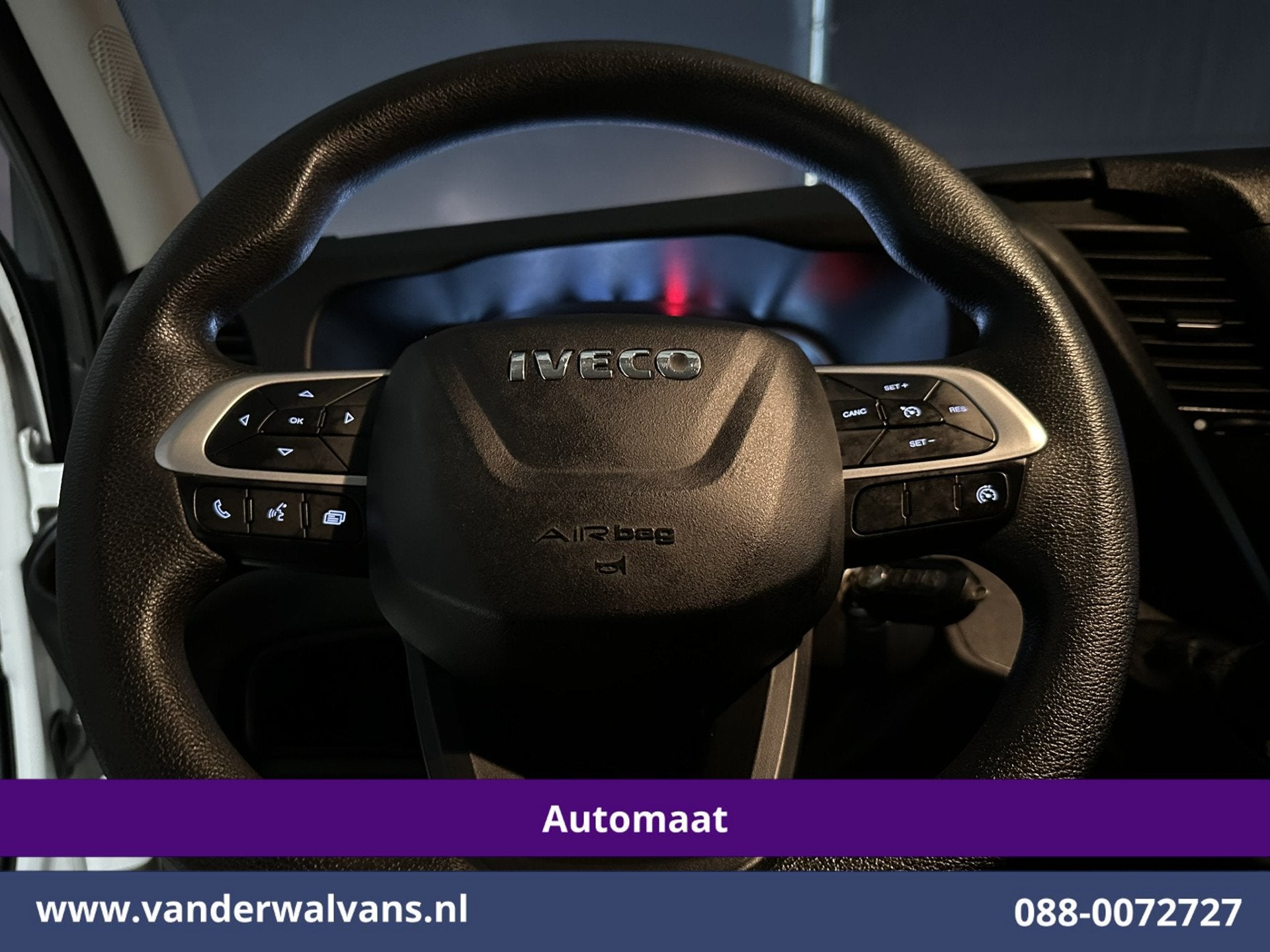 Iveco Daily 35S16 157pk Automaat 3500kg Trekhaak L3H2 Inrich, Auto's, Bestelauto's, Automaat, Gebruikt, Iveco, Wit