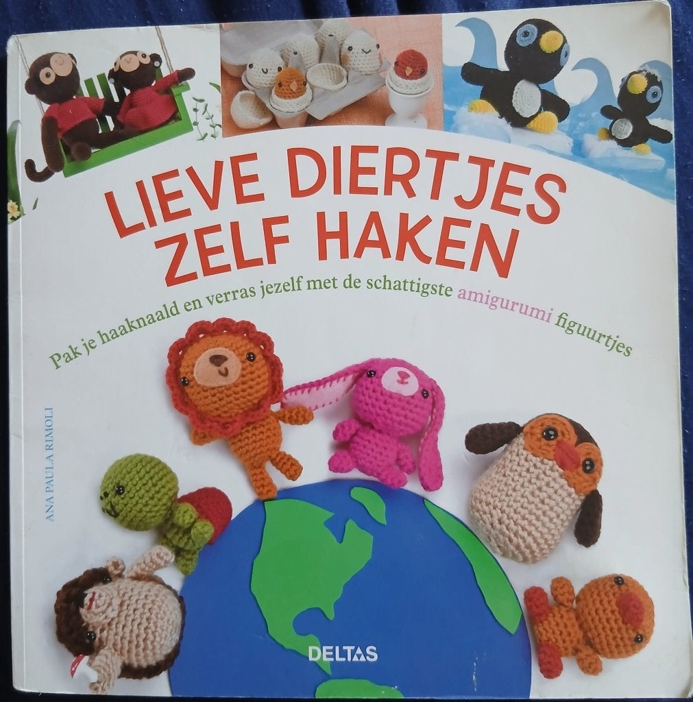 boek: Lieve diertjes zelf haken, amigurumi, Ophalen of Verzenden, Gebruikt, Haken, Patroon of Boek