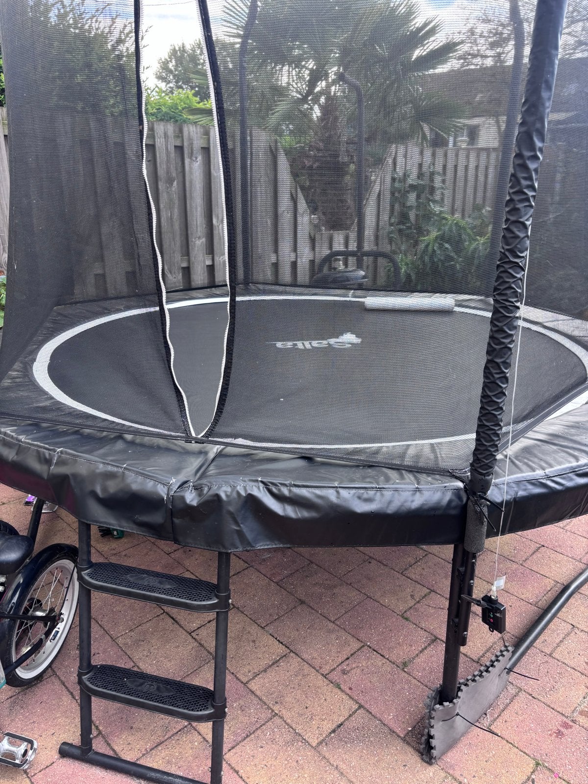 Salta trampoline met veiligheidsnet en ladder, Ophalen, Gebruikt