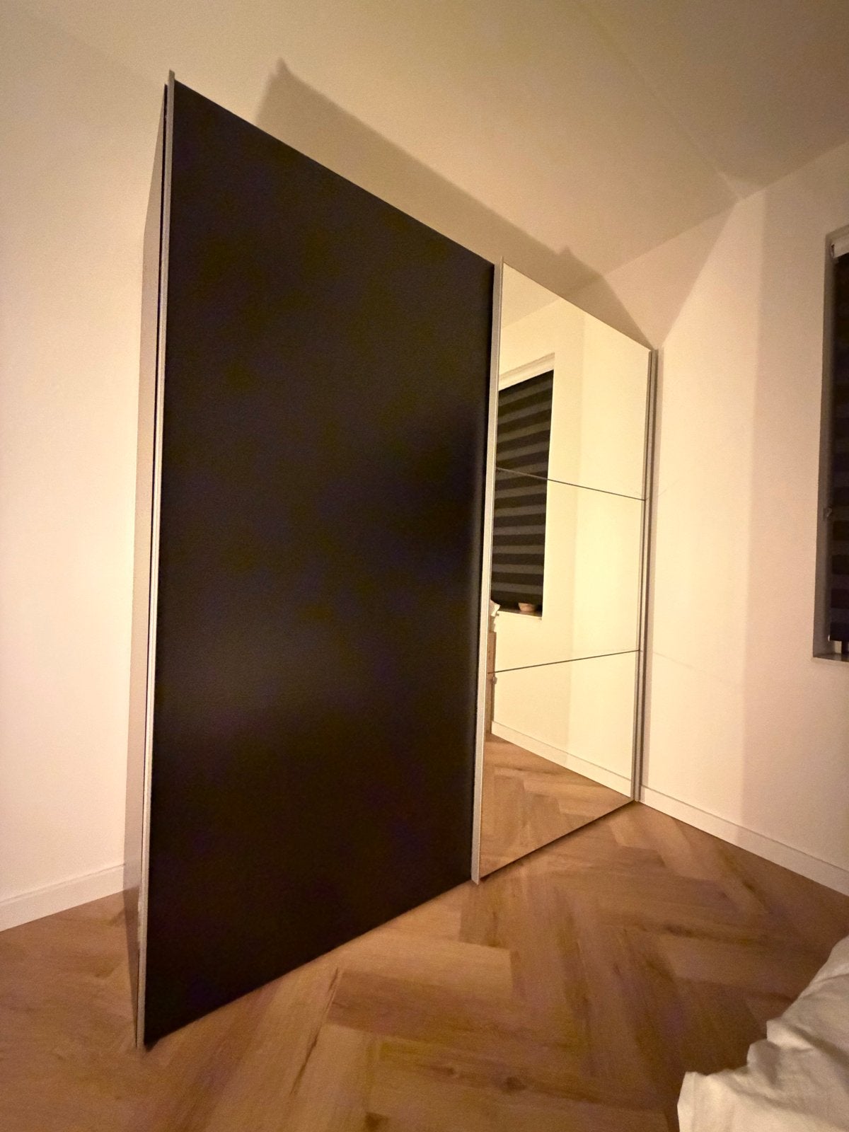 Kledingkast schuifdeurkast Kixx met spiegeldeur, Ophalen, Met plank(en), 200 cm of meer, Zo goed als nieuw