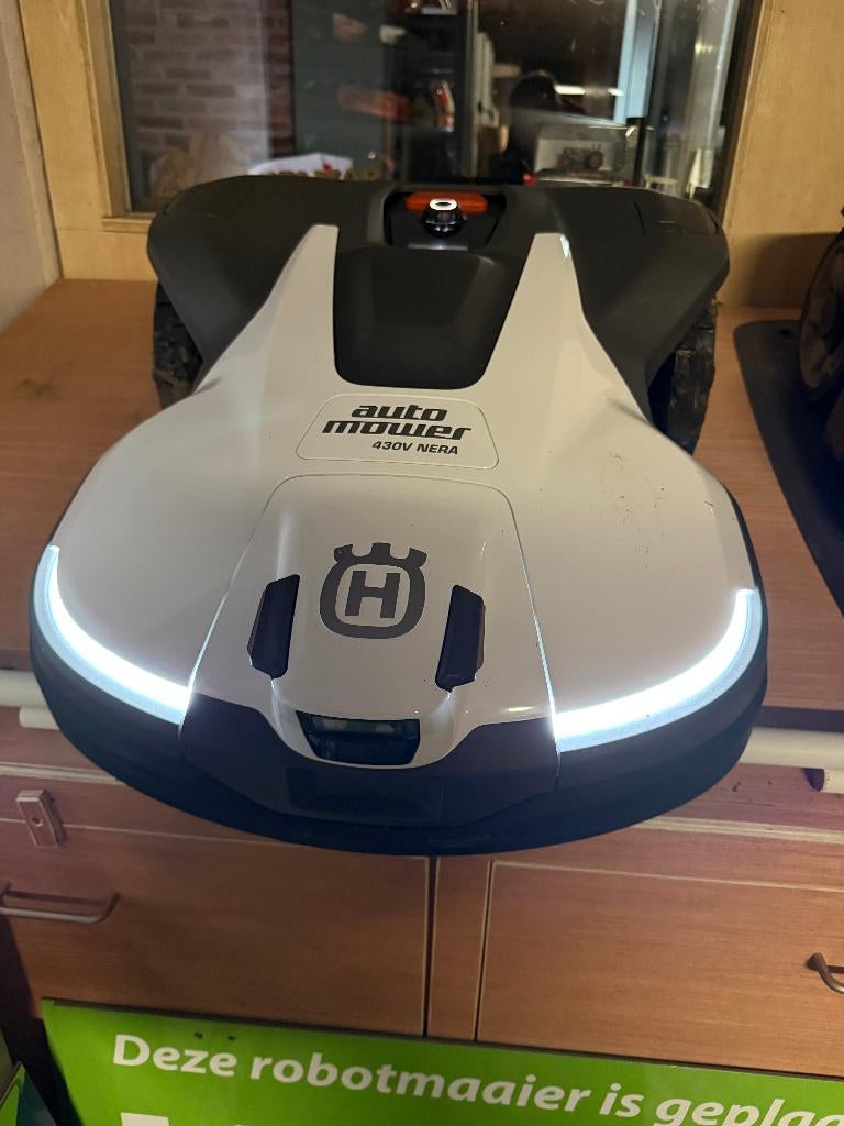 automower husqvarna v nera gps ai camera vanaf 1375 euro, Tuin en Terras, Grasmaaiers, Nieuw, 50 cm of meer, Ophalen of Verzenden