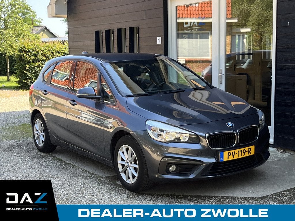 BMW 2 Serie Active Tourer 218i M Sport Aut/Ecc/Navi/Trekhaak, Gebruikt, Bedrijf, 695 kg, 1300 kg