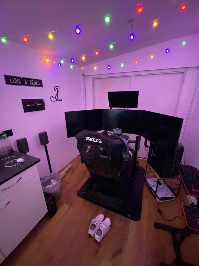 Complete simrig + pc (ook los dingen te koop bericht maar), Spelcomputers en Games, Games | Pc, Zo goed als nieuw, Racen en Vliegen