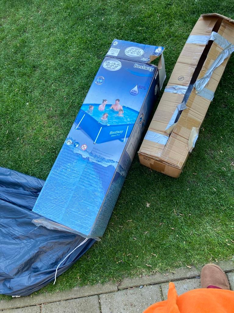 Bestway Opzetzwembad - lekt, gratis af te halen, Ophalen, Gebruikt, 200 tot 300 cm, Opzetzwembad