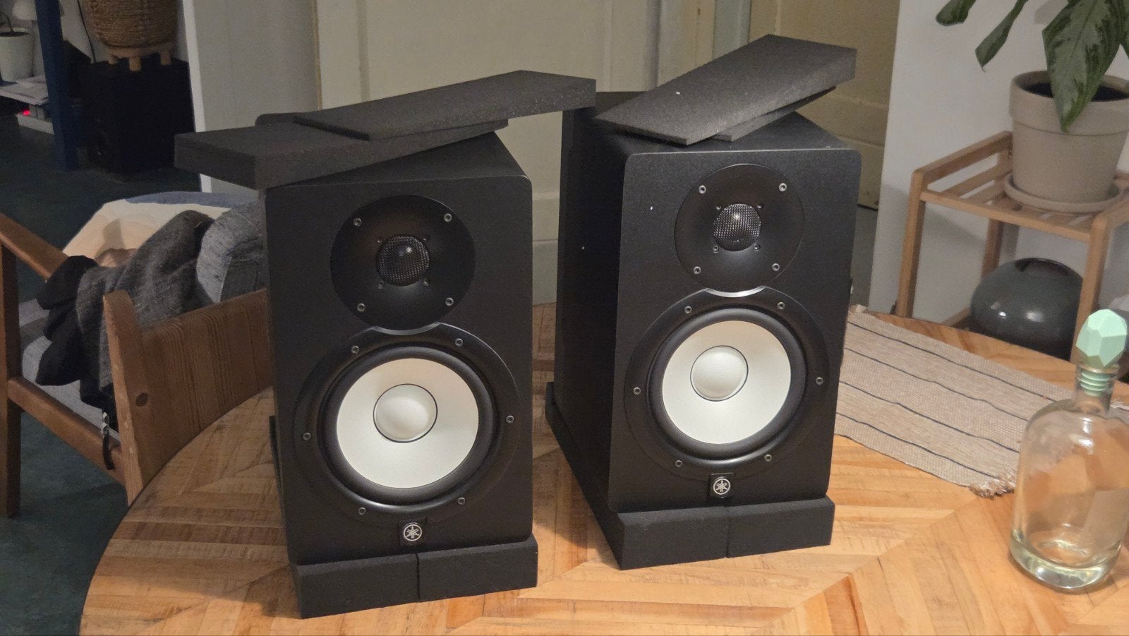 Yamaha HS7 - Studio Monitor