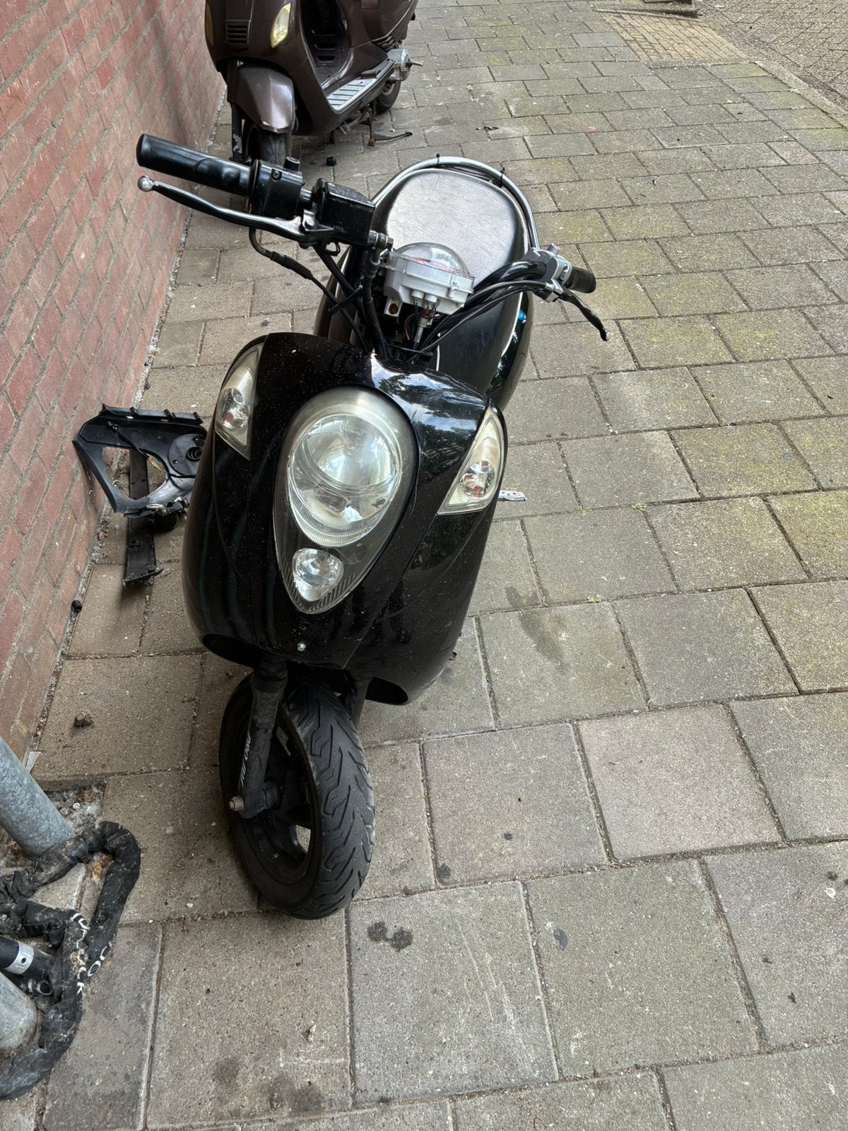 Sym mio, Ophalen of Verzenden, Zo goed als nieuw, Benzine, Mio