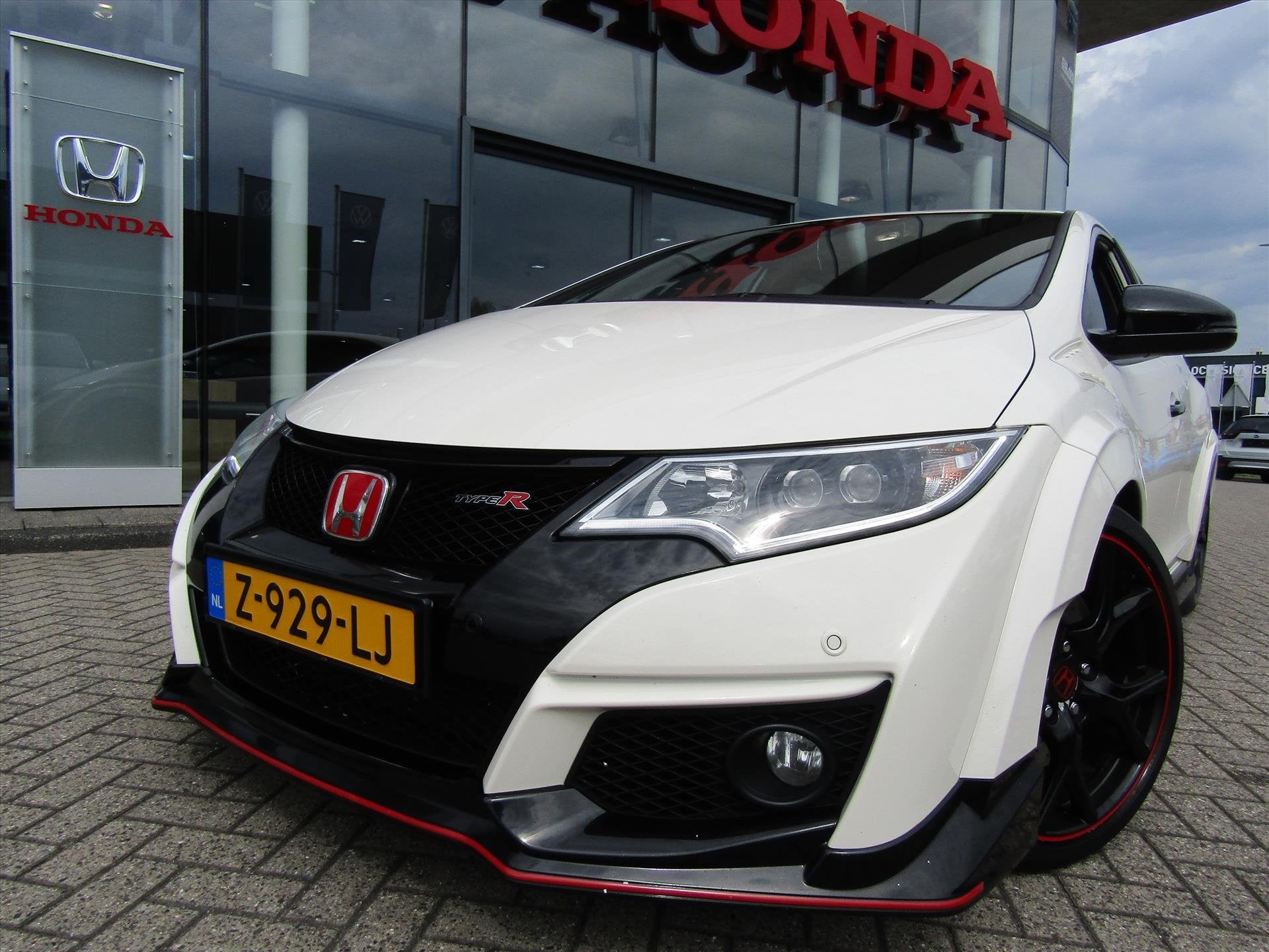 Honda Civic 2.0 i-VTEC 310pk Type R GT, Miltech uitlaat, 1361 kg, Gebruikt, 4 cilinders, 4 stoelen