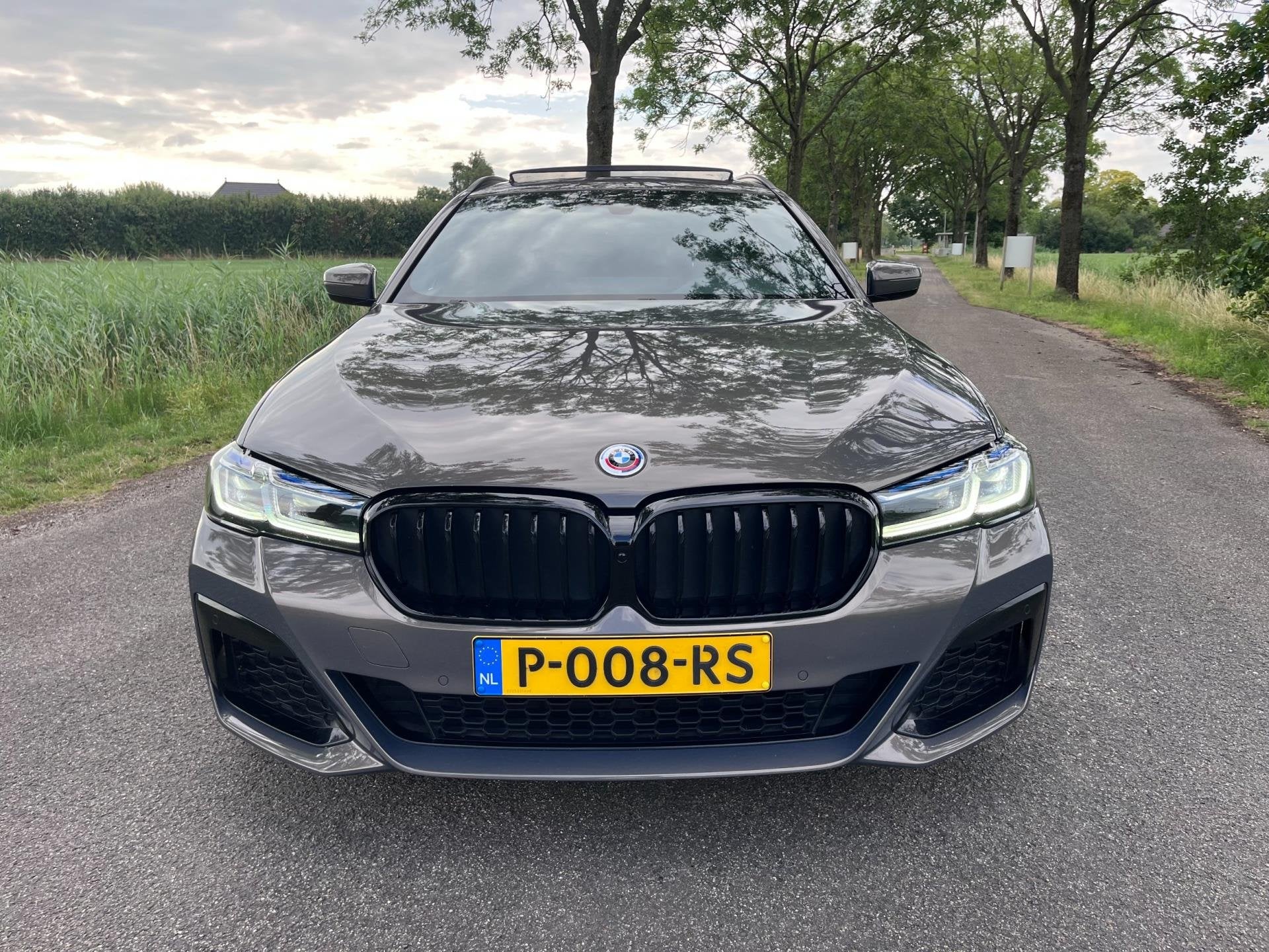 BMW 5-serie Touring 520e M Sport | Panorama |Laser | Trekhaa, Auto's, 1998 cc, Achterwielaandrijving, Gebruikt, Euro 6