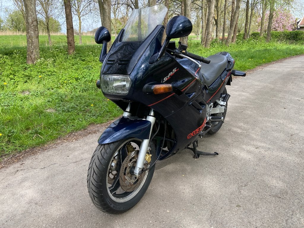 Suzuki GSX 1100 F, Sportuitlaat, 4 cilinders, Gebruikt, Particulier