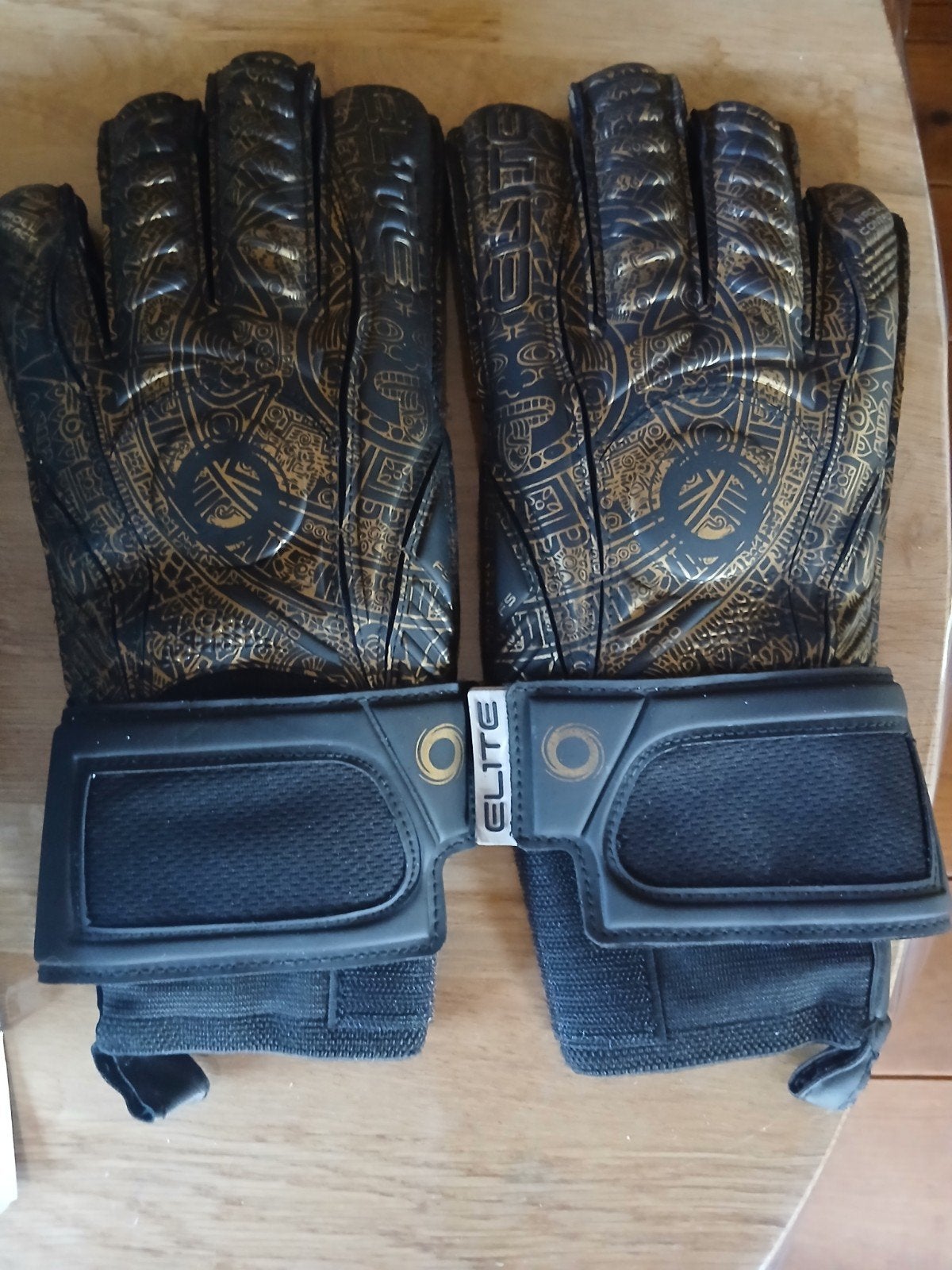Elite Aztlan keepershandschoenen, Sport en Fitness, Voetbal, Maat XS of kleiner, Ophalen of Verzenden, Handschoenen