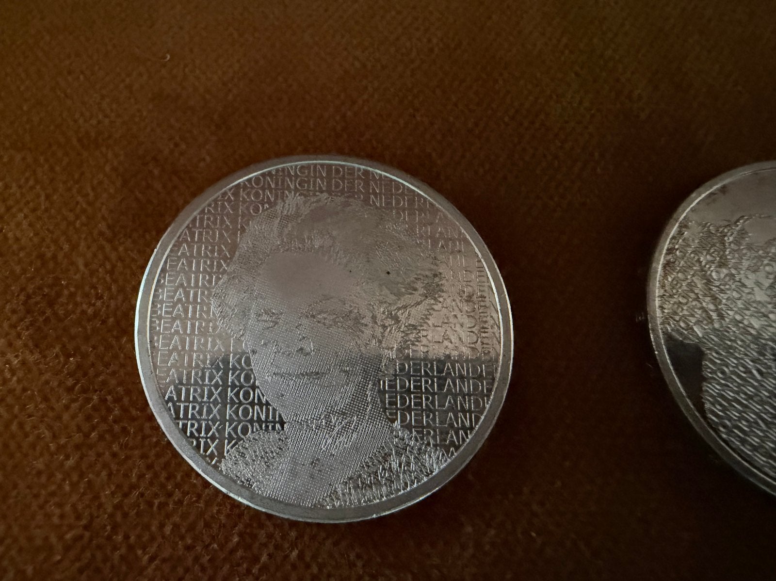 2 Herdenkingsmunten Koningin Beatrix, Koningin Beatrix, Zilver, Losse munt, Overige waardes