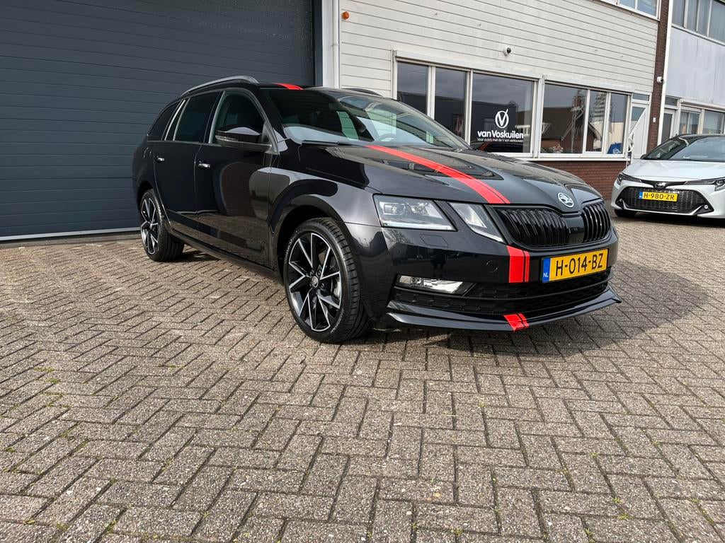Skoda Octavia 1.5 TSI Greentech Sport Business, Auto's, Skoda, 1498 cc, Euro 6, 4 cilinders, Zwart