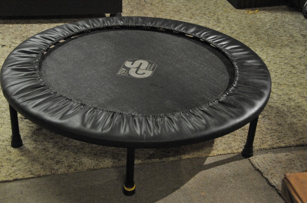 Trampoline, Ophalen, Zo goed als nieuw