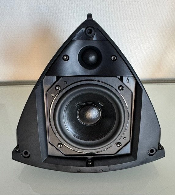 Bang & Olufsen beolab 4 speaker