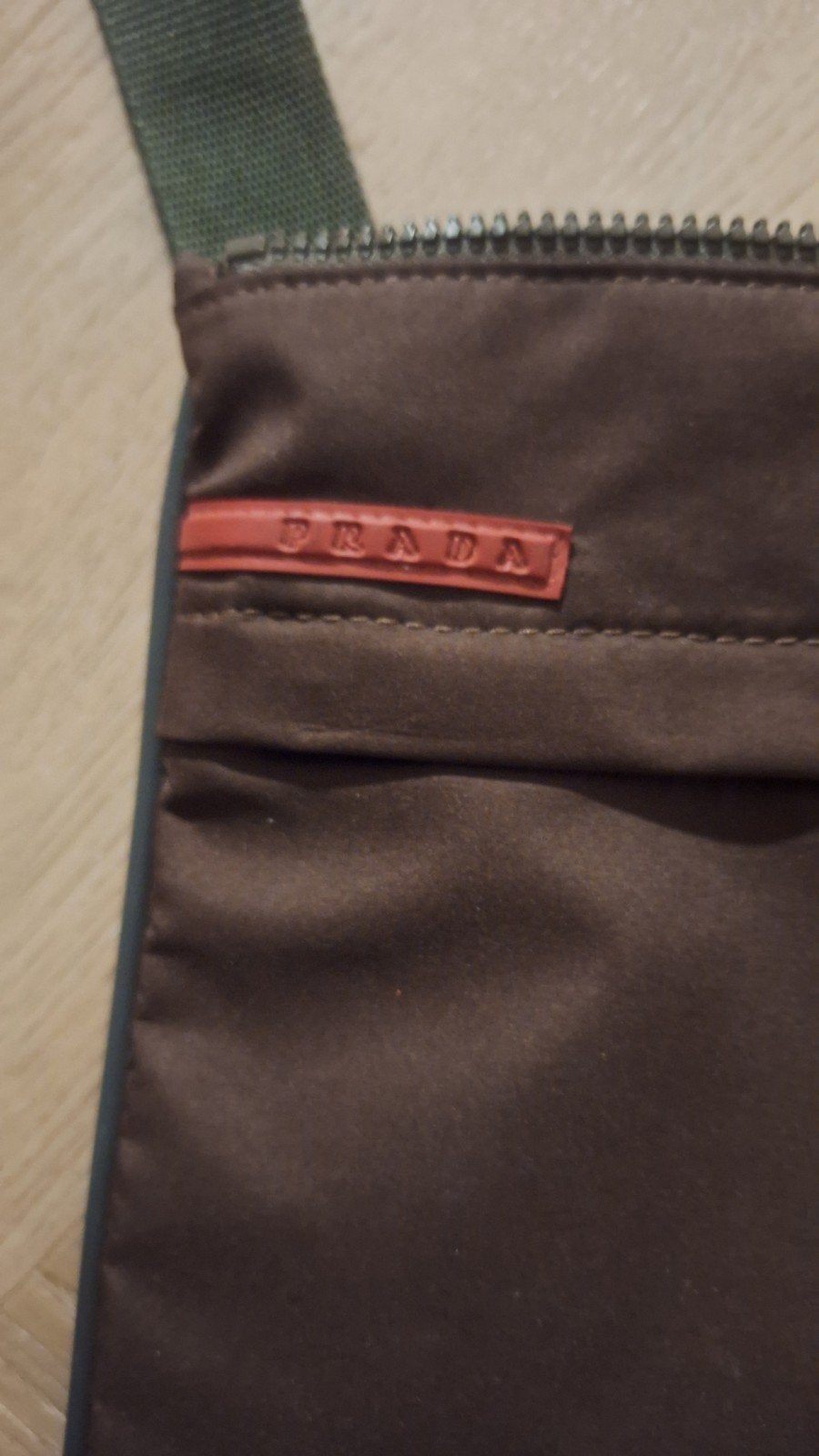 Prada tas, Sieraden, Tassen en Uiterlijk, Portemonnees, Overige merken, Bruin, Ophalen of Verzenden, Zo goed als nieuw