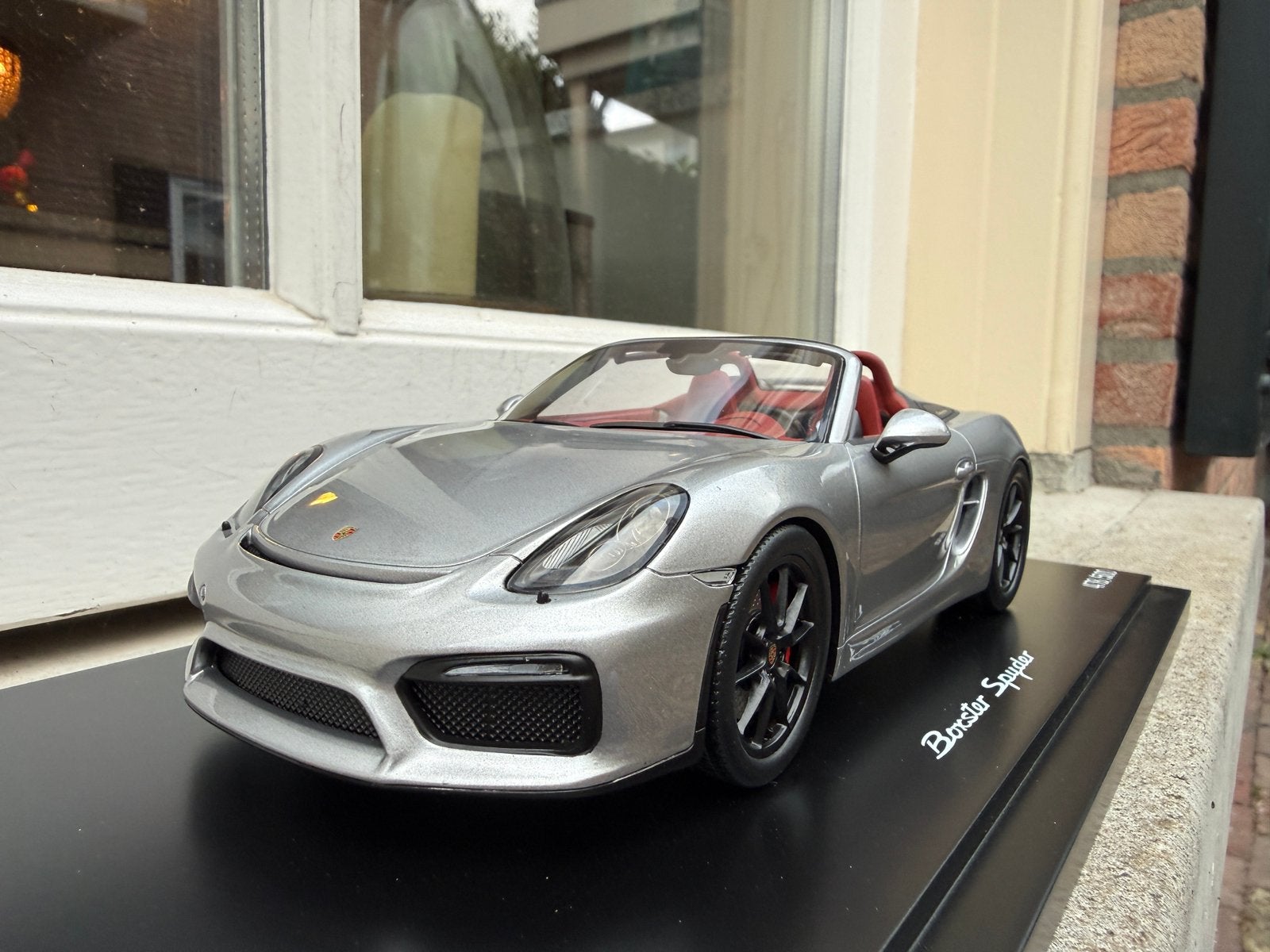 1:18 Porsche Boxster Spyder RS 981 zilver 2017 Spark Dealer, Hobby en Vrije tijd, Overige merken, Auto, Models@sparkmodel.com