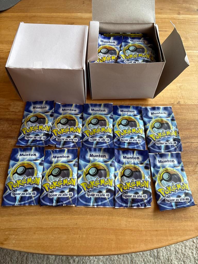 Pokémon Munten Johto Sparen - Nieuw in verpakking, Hobby en Vrije tijd, Verzamelkaartspellen | Pokémon, Ophalen of Verzenden, Nieuw