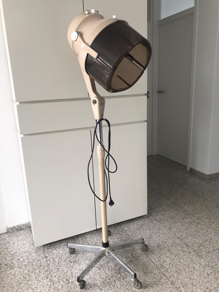 Een ( vintage ) haardroogkap, Ophalen, Gebruikt