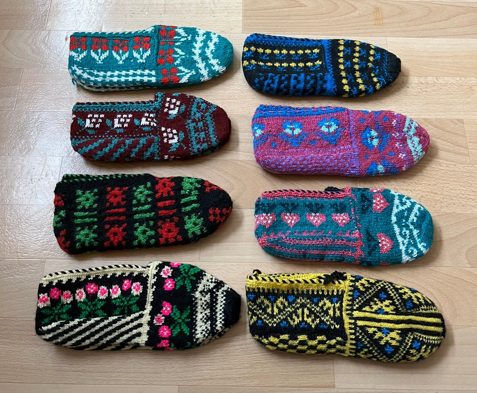 Nieuw handgebreide Turkse patik/sloffen per paar voor €9,99, Verzenden, Nieuw, Overige typen
