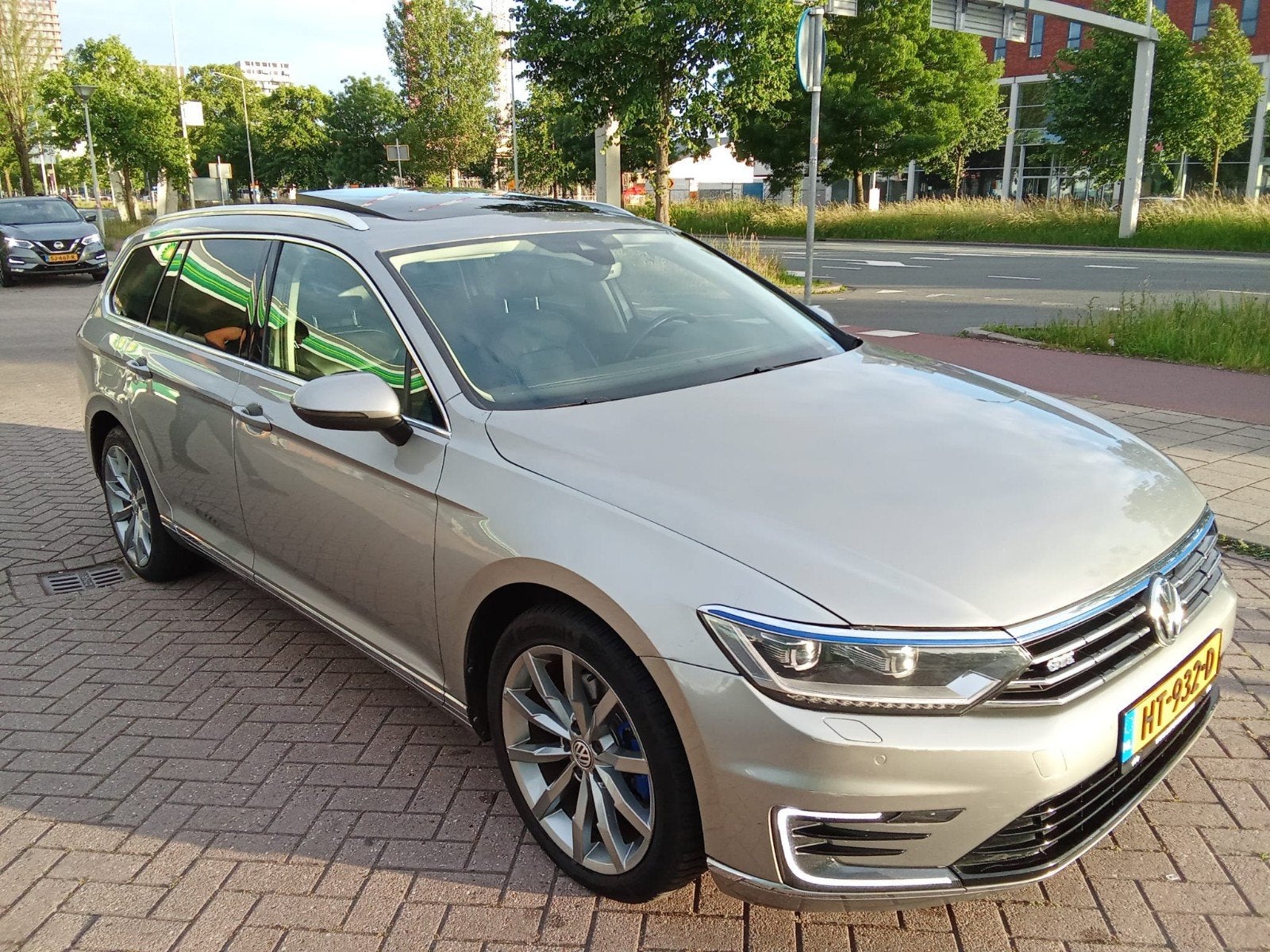 Volkswagen Passat 1.4 TSI 160KW GTE Phev VAR Dsg6 2015 Grijs, Auto's, 1600 kg, 93 €/maand, Te koop, 750 kg