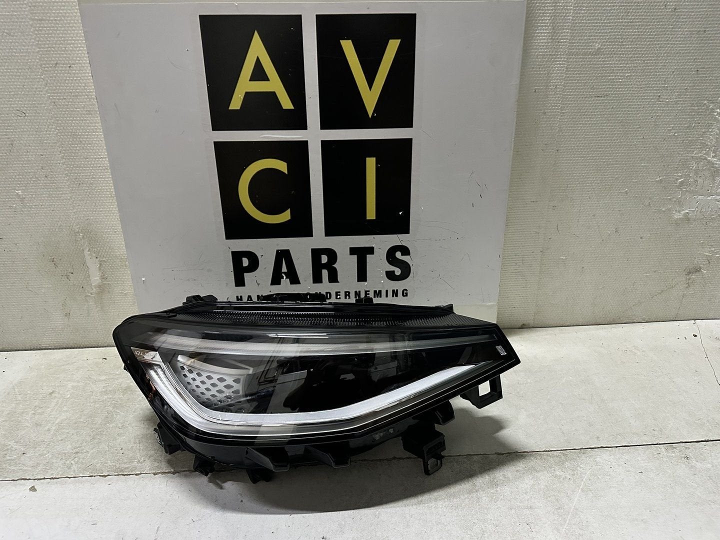 Koplamp ID4 id.4 11B IQ Full Led origineel 11B941036M Rechts, Gebruikt, -, Volkswagen, -