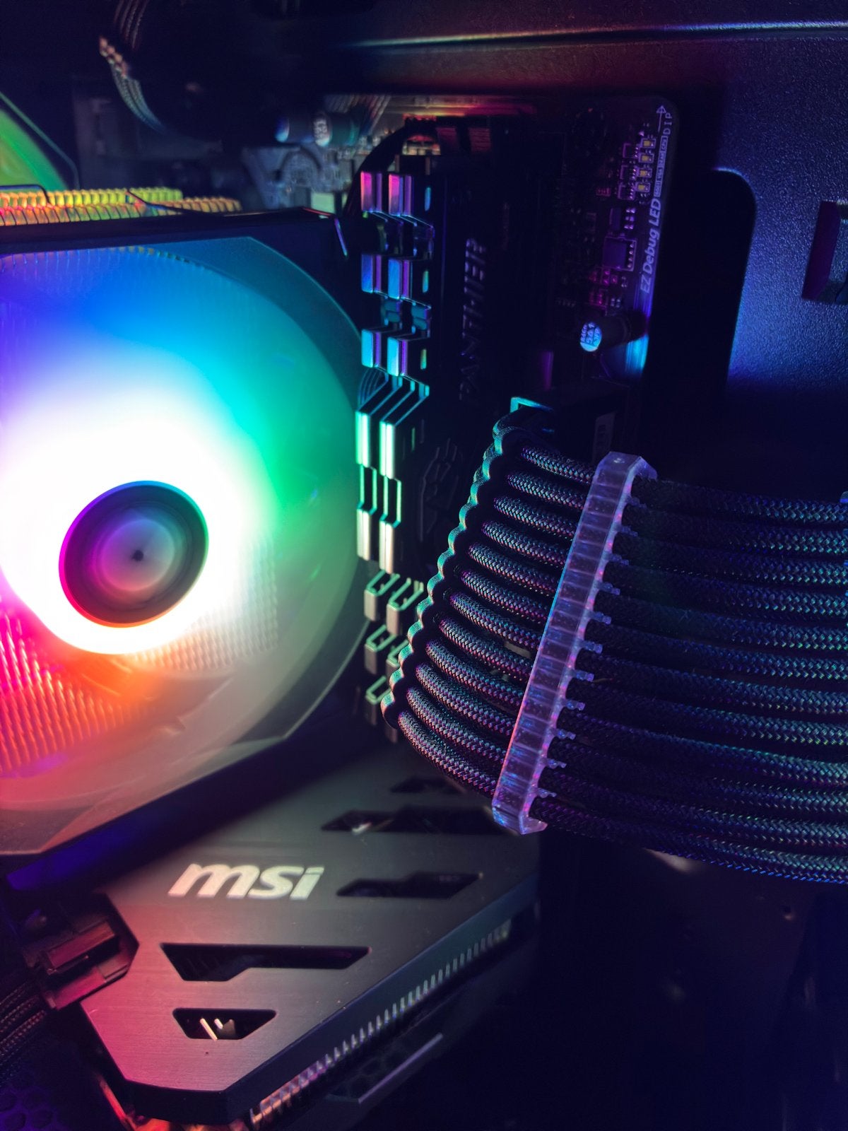Foto 7 van Gaming PC RTX 4050 | i5-9400F | 16GB RAM | 512GB SSD