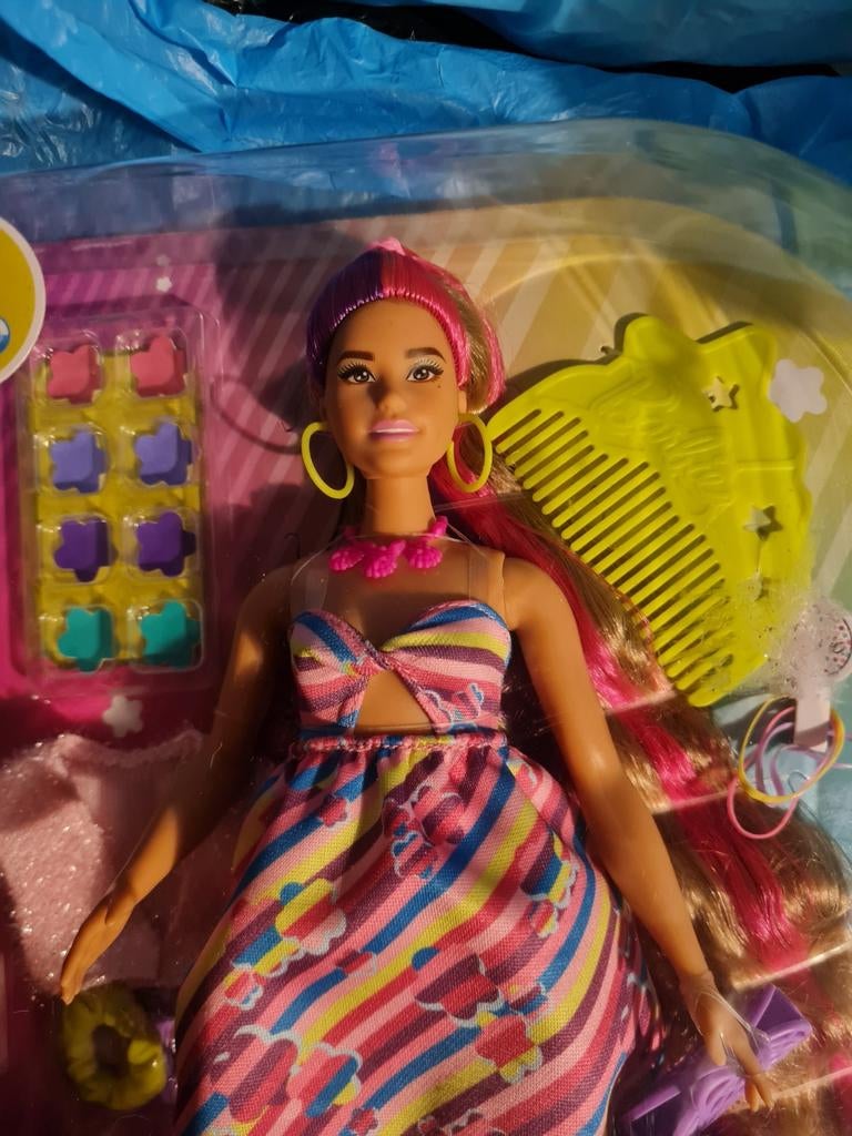 Mooie nieuwe Barbie totaly hair pop van Mattel in verpakking, Kinderen en Baby's, Ophalen of Verzenden, Nieuw, Barbie