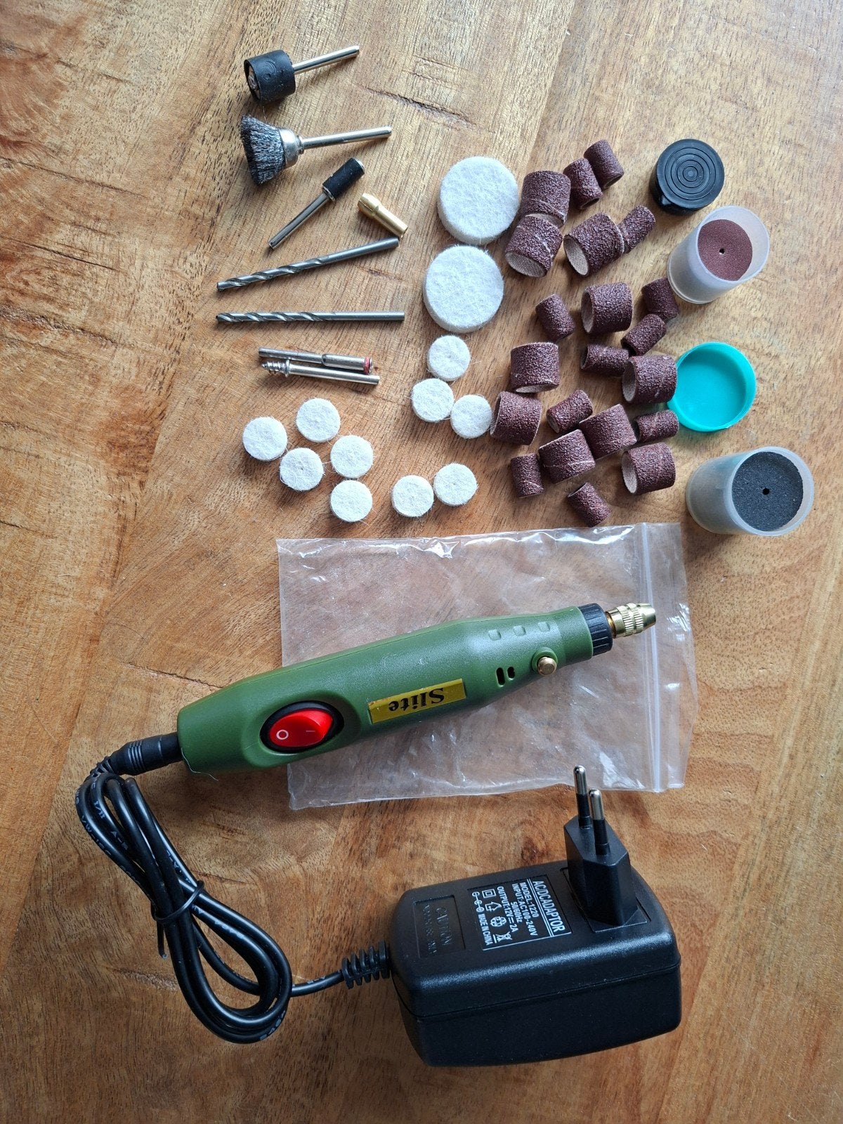Slite Mini Boormachine met Accessoires - Zo goed als nieuw, Ophalen of Verzenden, Nieuw
