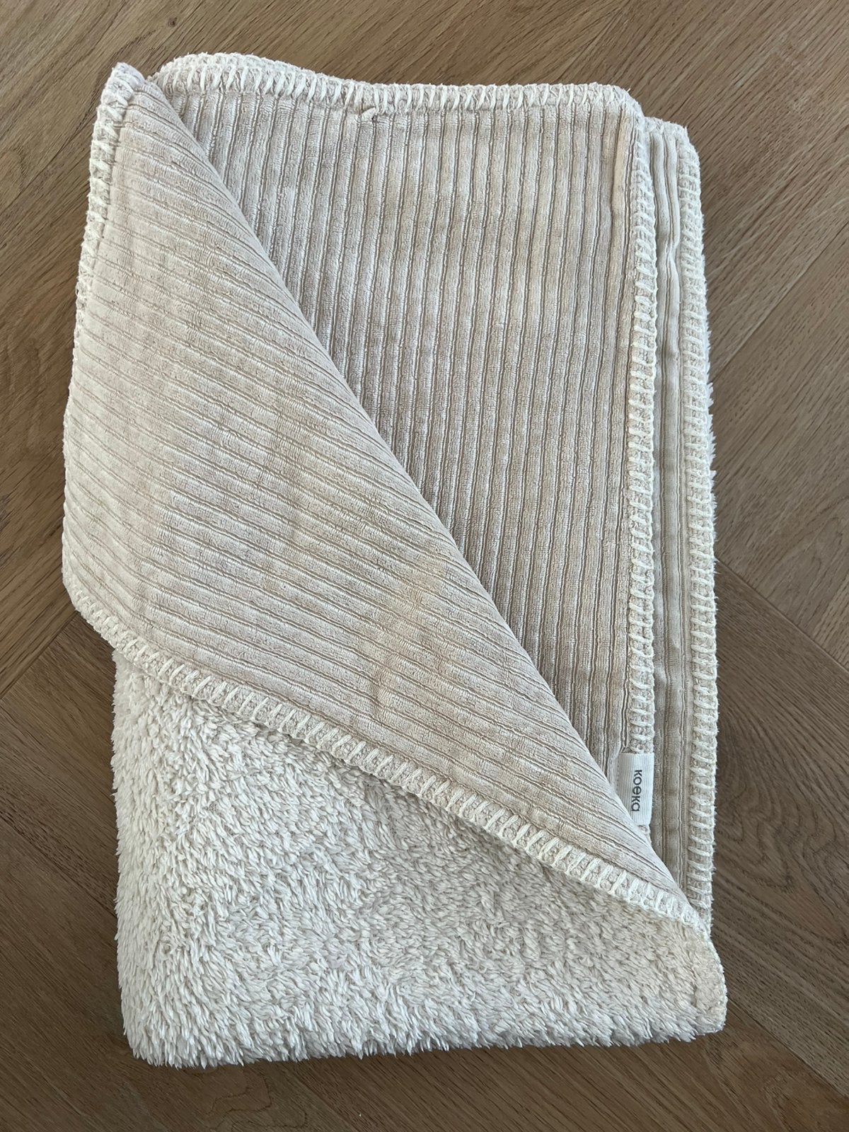 Koeka wiegdeken teddy Vik sand 75x100 zgan, Ophalen of Verzenden, Zo goed als nieuw