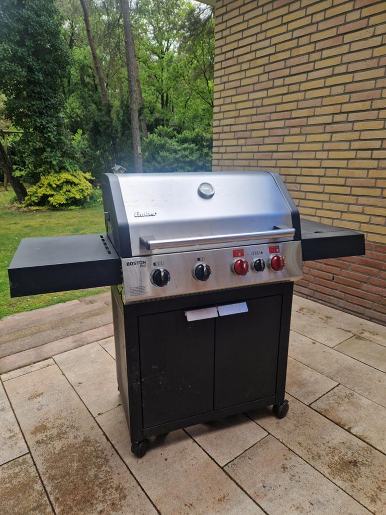 Nieuwe Enders Boston Pro BBQ met hoes, Tuin en Terras, Ophalen of Verzenden, Zo goed als nieuw