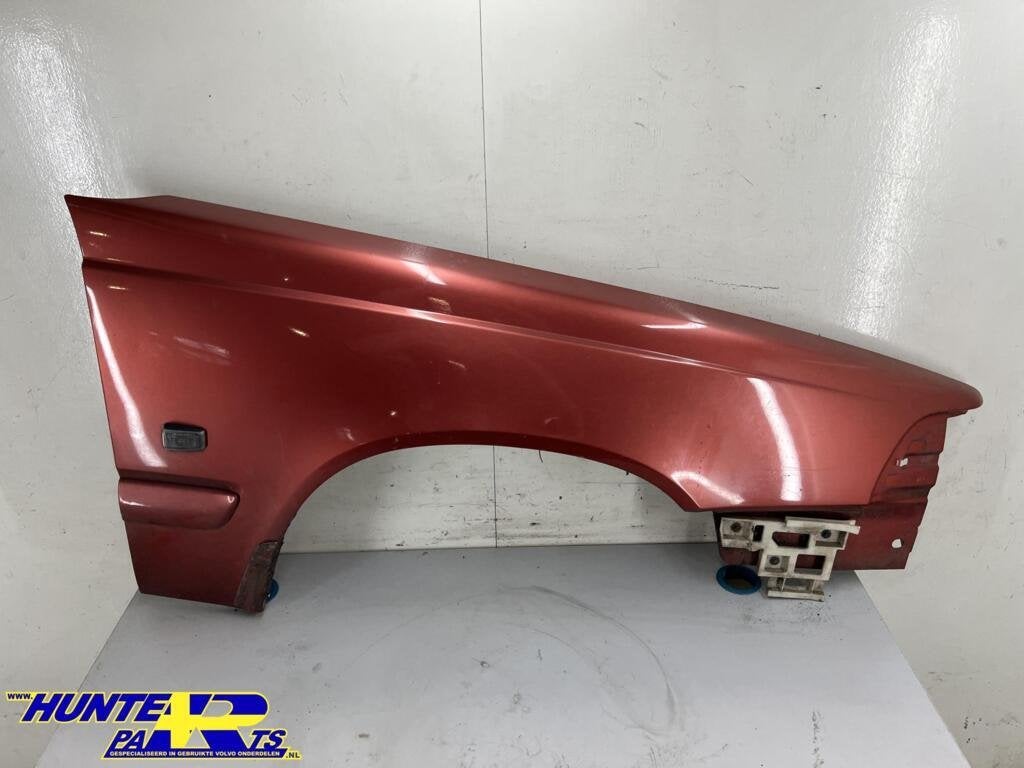 Voorscherm rechts rood 445-26 Volvo V70/S70 ('97-'00), Gebruikt, Ophalen of Verzenden, Volvo