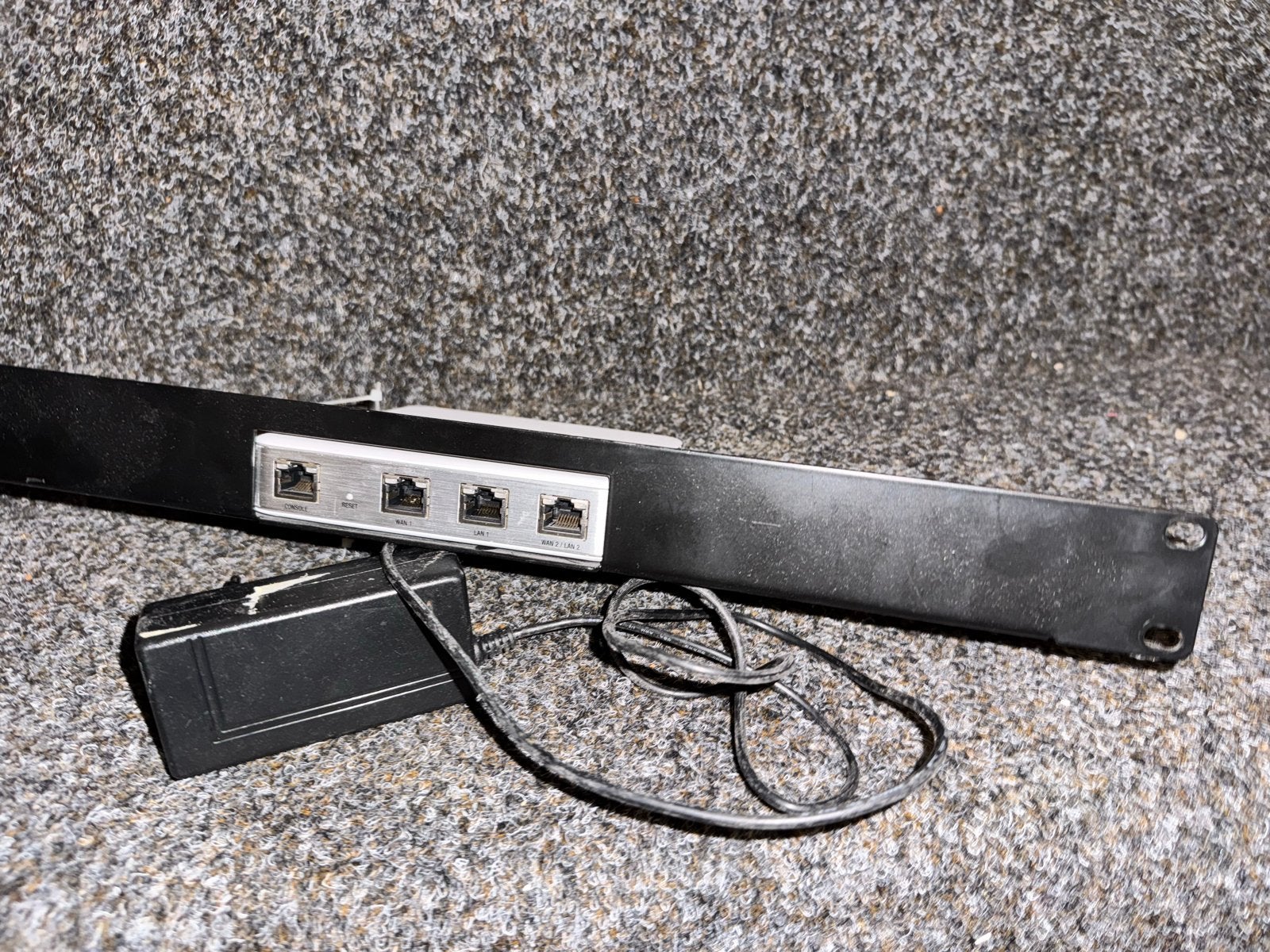 Ubiquiti UniFi USG Security Gateway met rackmount, Ophalen of Verzenden, Gebruikt