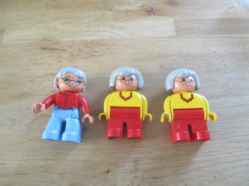 DUPLO POPPETJES OMA, Gebruikt, Overige thema's, Ophalen of Verzenden, Minifiguur