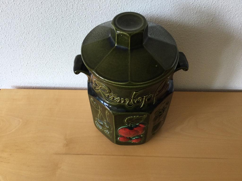 Prachtige Rumtopf donkergroen met rood, Huis en Inrichting, Keuken | Potten en Pannen, Ophalen, Zo goed als nieuw, Gietijzer, Pot, Bus of Blik