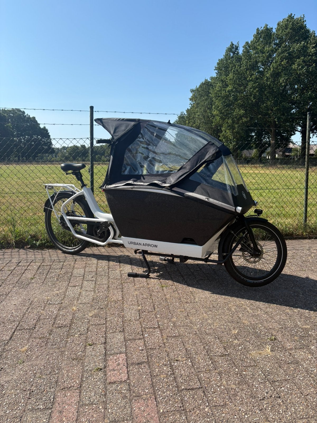 Urban Arrow Family  Uitstekende Staat ±7.000 km, Overige merken, 3 kinderen, Huif, Ophalen of Verzenden