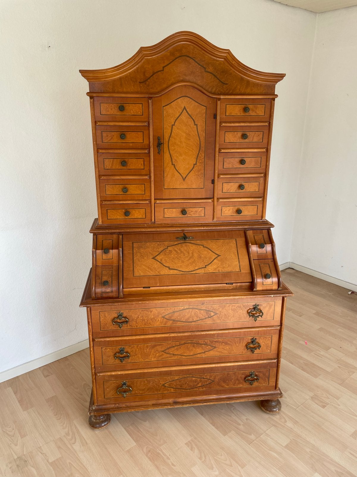 Antiek secretaire bureau met veel lades, Ophalen