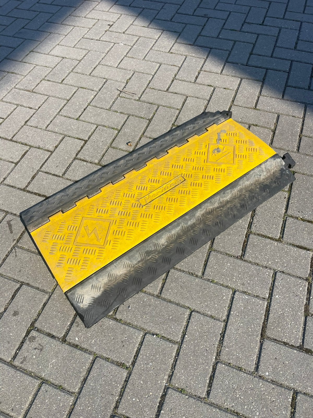 Kabelgoot kabelbrug yellow jacket 25st, Ophalen