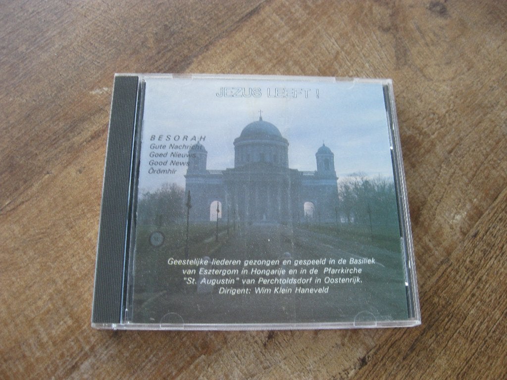 Jezus leeft / Chr. Gemengd koor "Besorah ", Cd's en Dvd's, Cd's | Religie en Gospel, Ophalen of Verzenden, Zo goed als nieuw, Geestelijke liederen