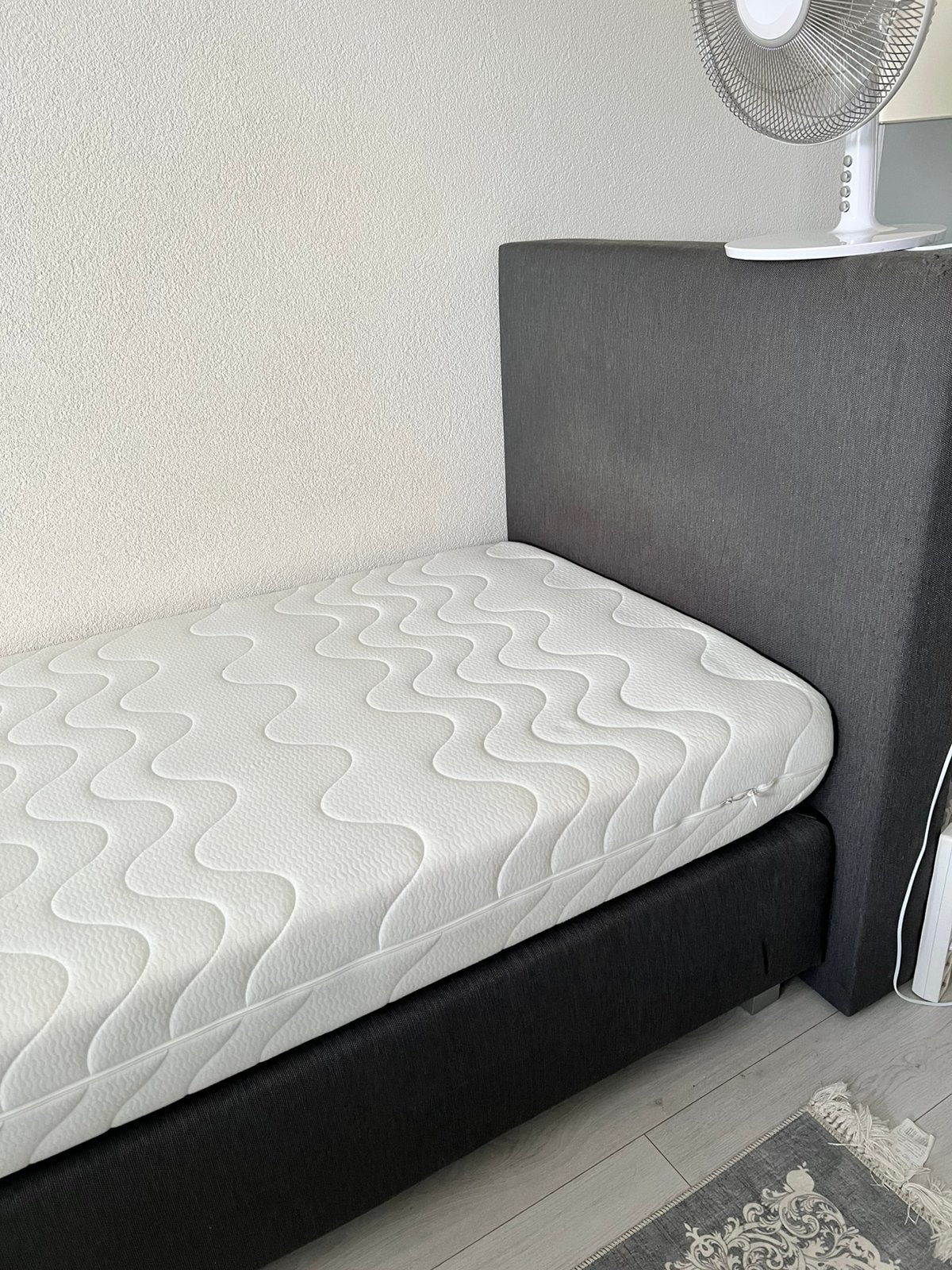 Te koop 1 persoons boxpring met matras,90-200, Ophalen, Zo goed als nieuw, Eenpersoons, 90 cm