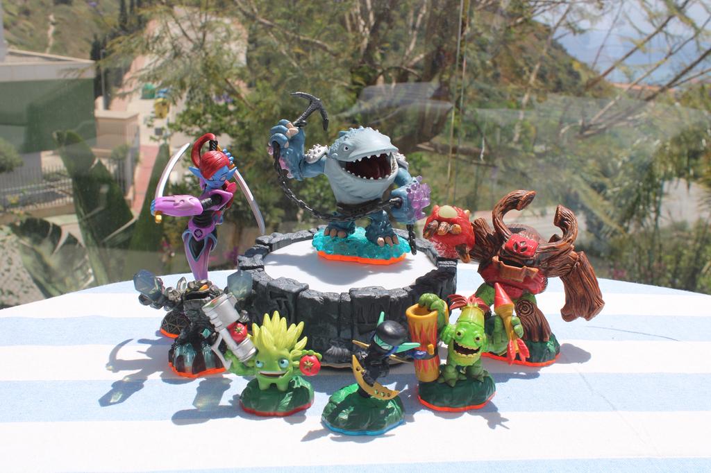 Skylander set met portal en 7 figuren, Tickets en Kaartjes, Eén persoon, Overige typen