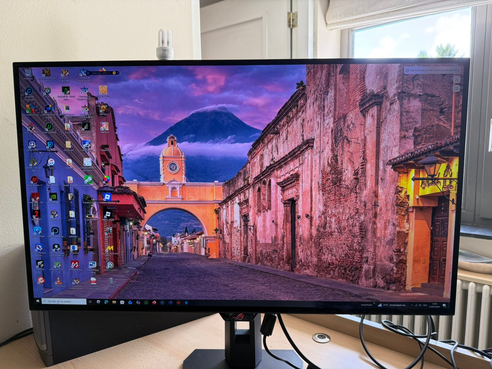Asus oled 32 inch 4k 165hz